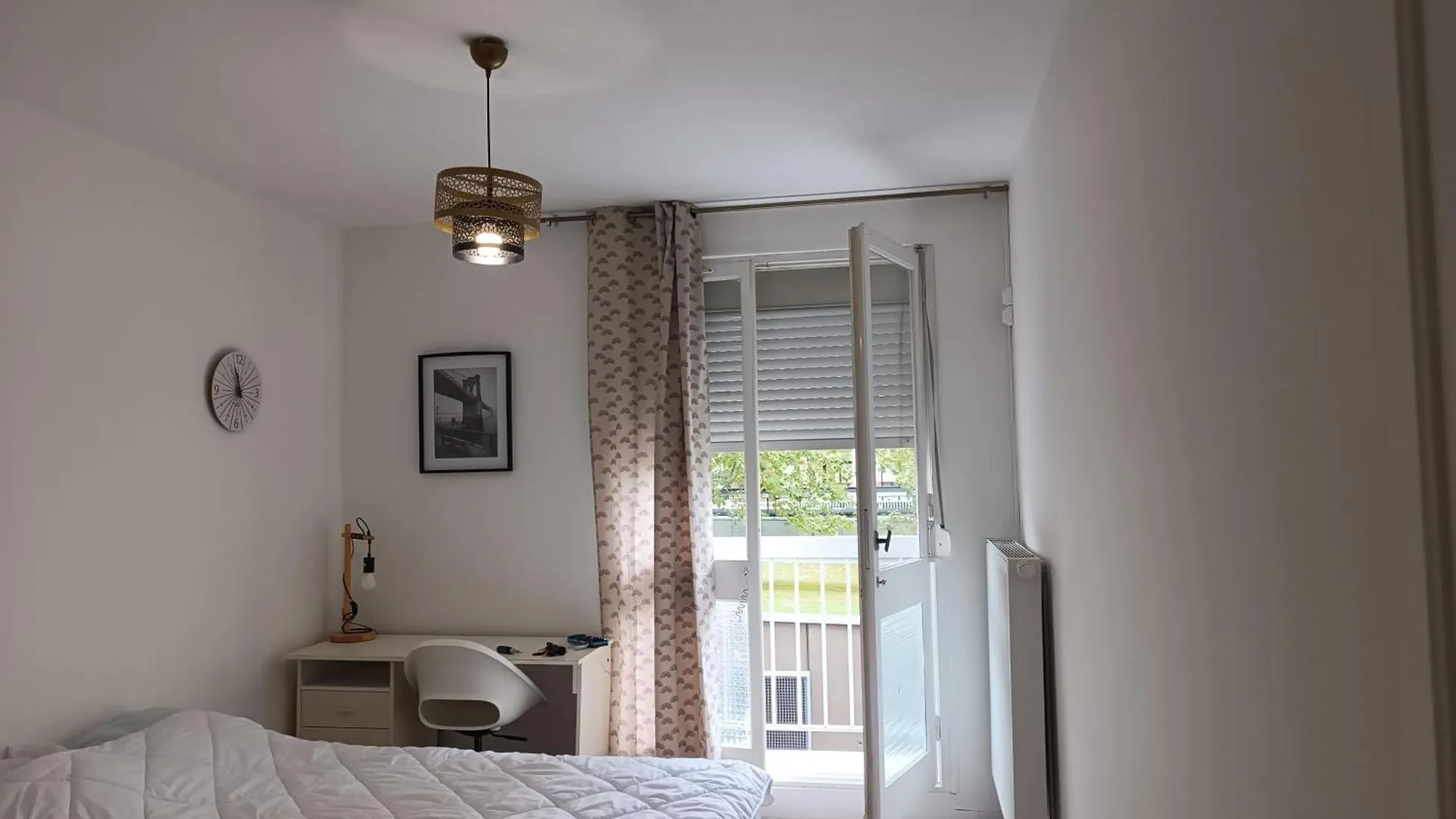 Chambre Dans Un Appartement En Colocation Ренн Проживание в семье